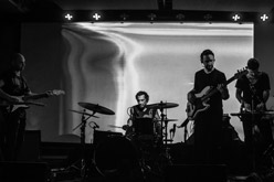 Monotronic band